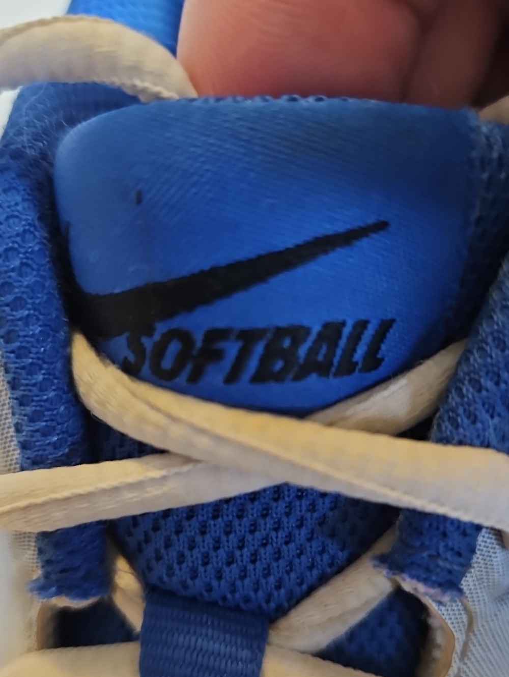 Nike Softball Cleats - Picture 6 of 12